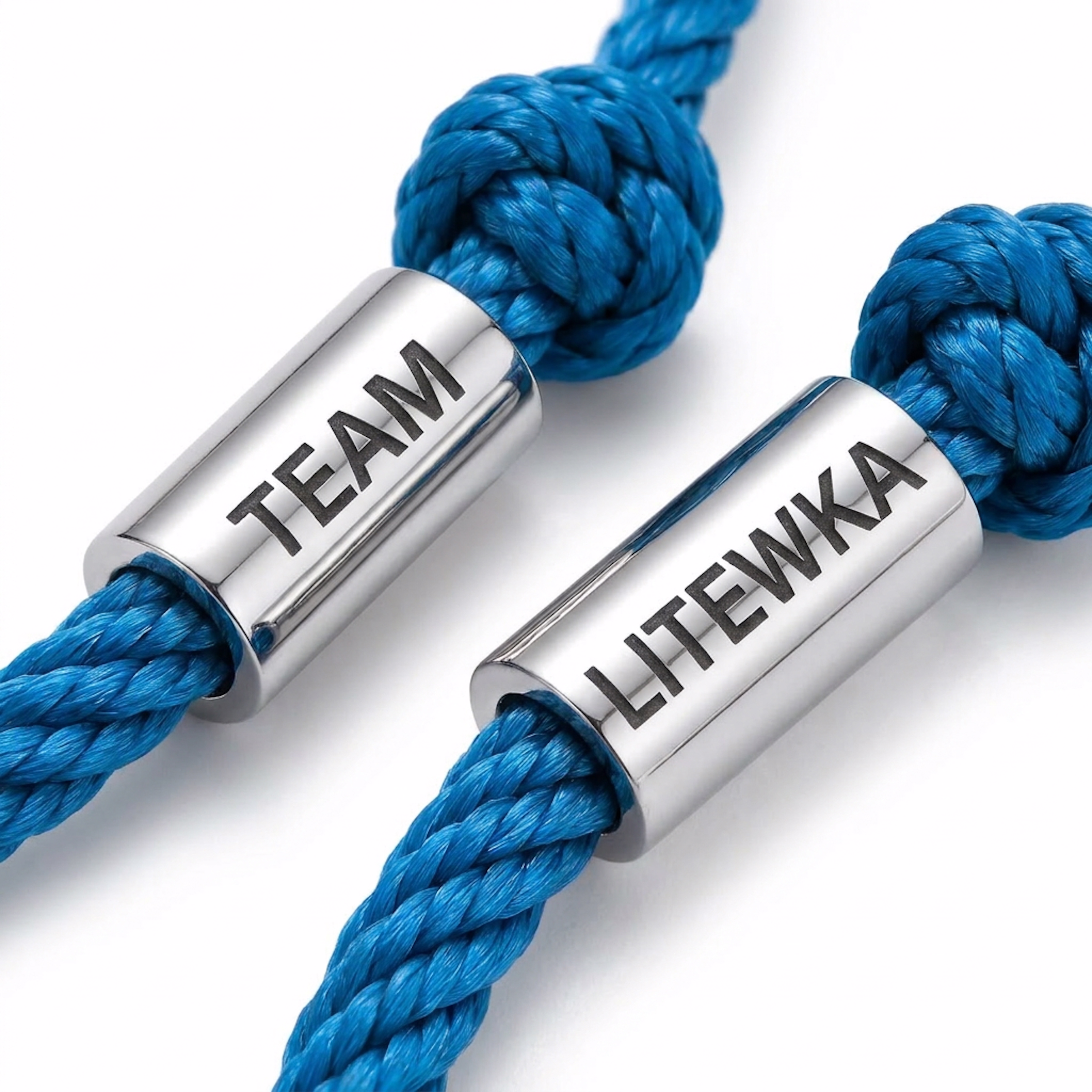 Uniesiona dłoń z bransoletką #TeamLitewka